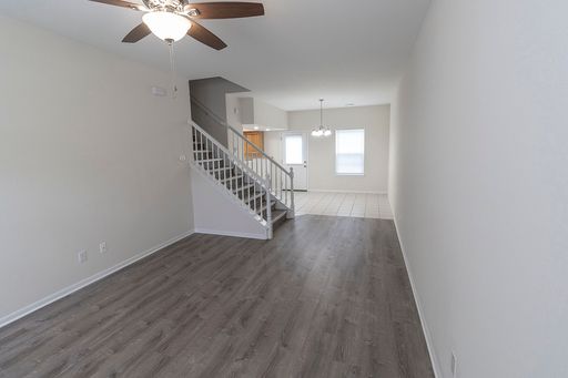 Auburn Hills Town Home | 3 Bedroom – photo 1