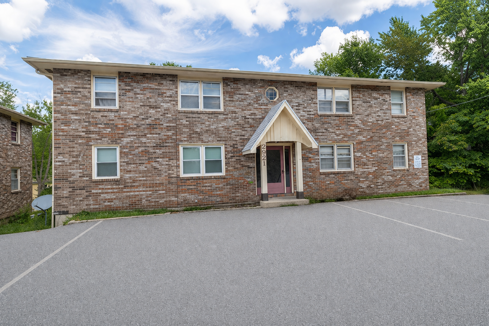 Columbia House: 2921 Northland Dr