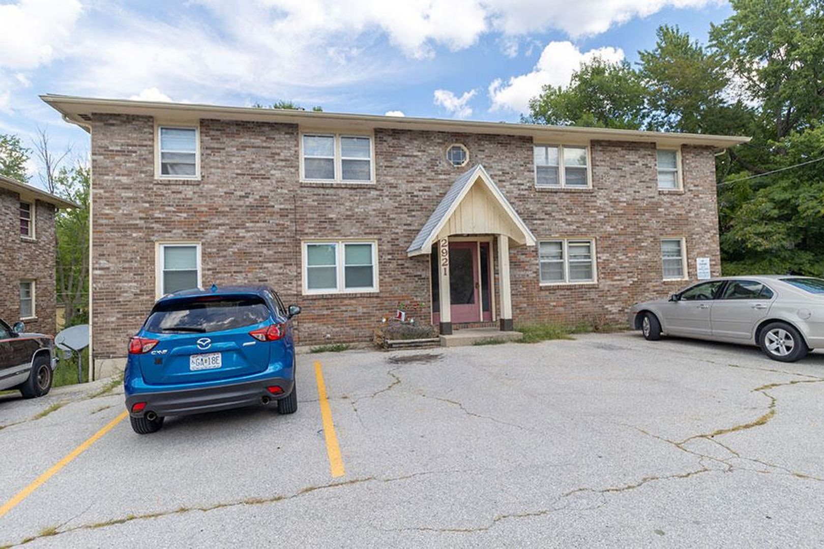 Columbia House: 2921 Northland Dr. #2