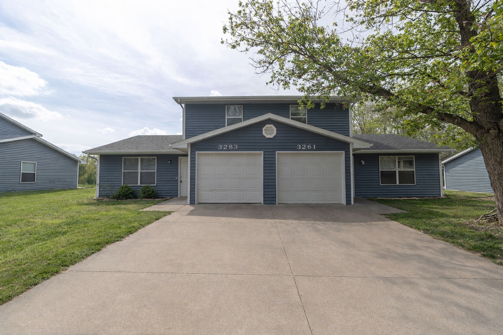 Columbia House: 3283 S. Brampton Ct.