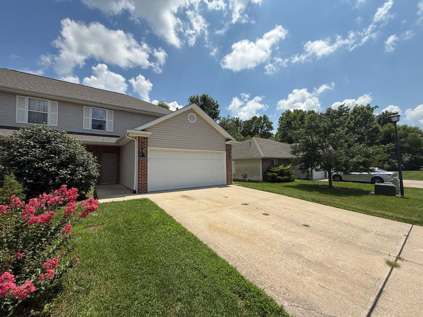 Columbia House: 1850 Orie Dr