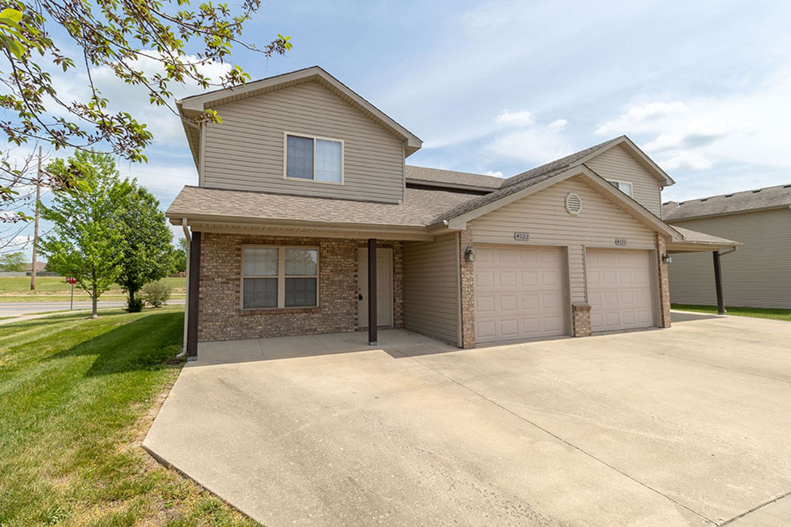 Columbia House: 4022 Snowy Owl Dr