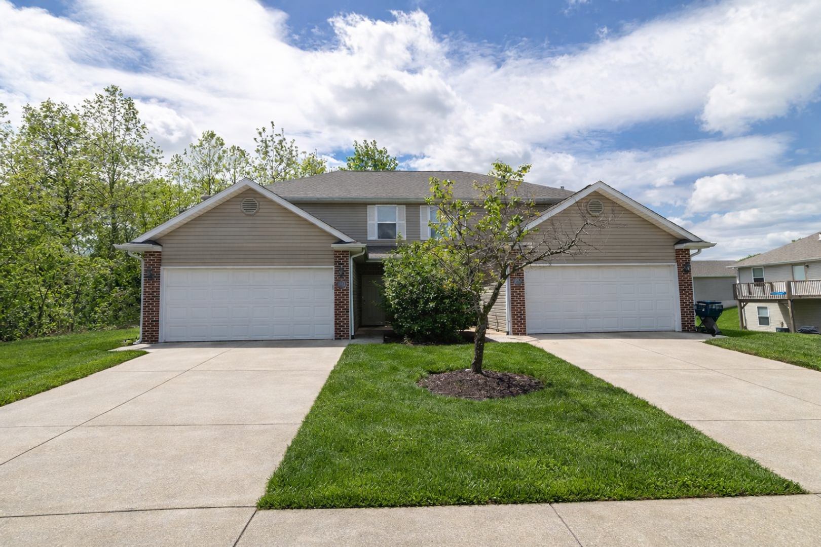 Columbia House: 1855 Orie Dr