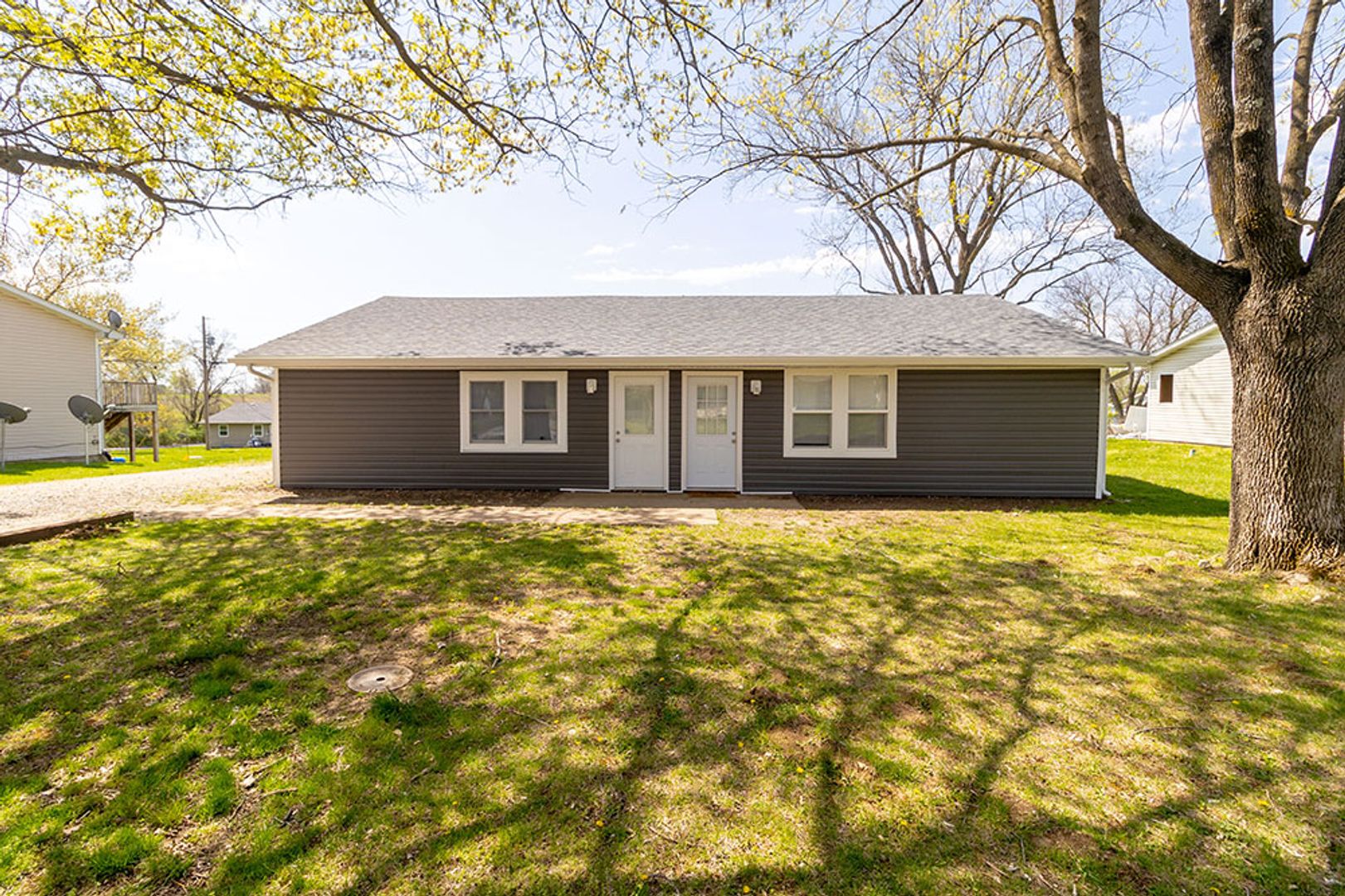 Columbia House: 3616 Greeley Dr
