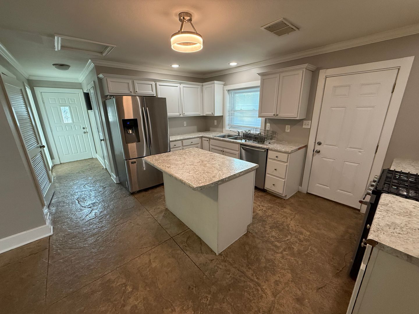 Columbia House: 2910 Mexico Gravel Rd #A