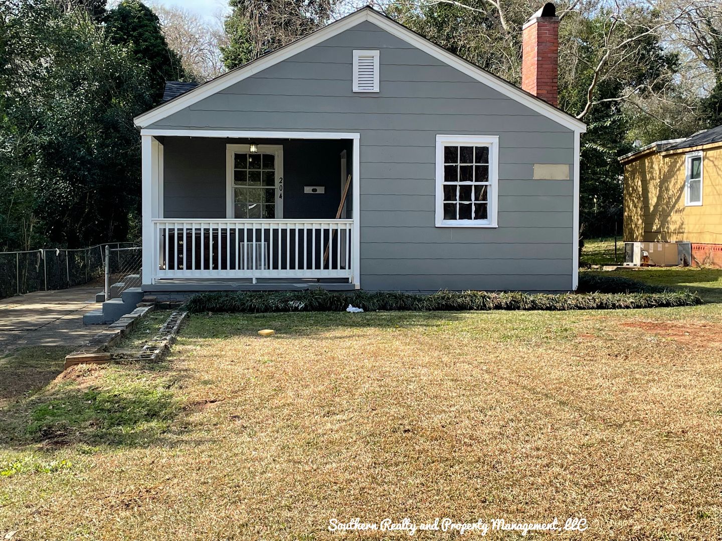 Montgomery House: 204 Bradley Drive