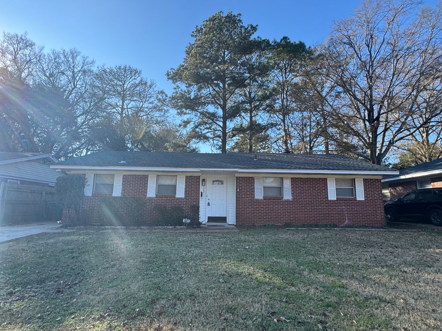 Montgomery House: 133 Salem Drive