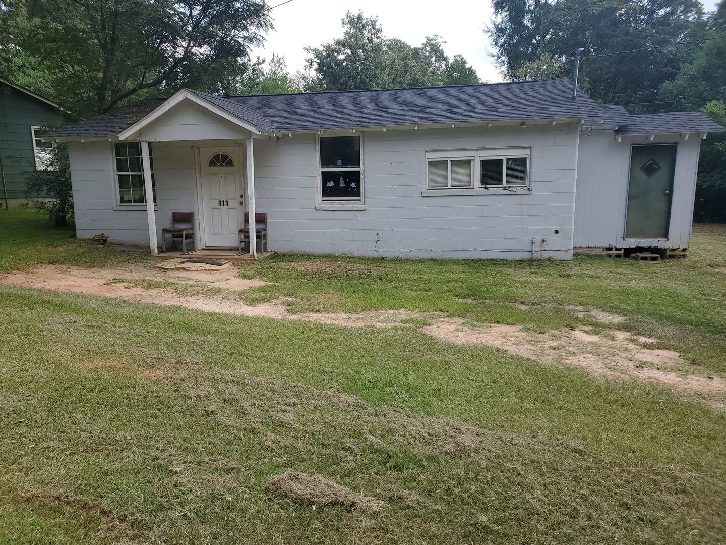 EAST DUBLIN House: 111 CIRCLE DR