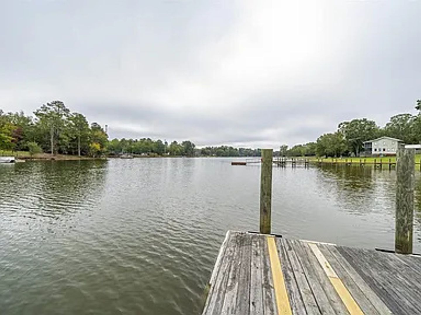 Properity House: 500 Pioneer Shores