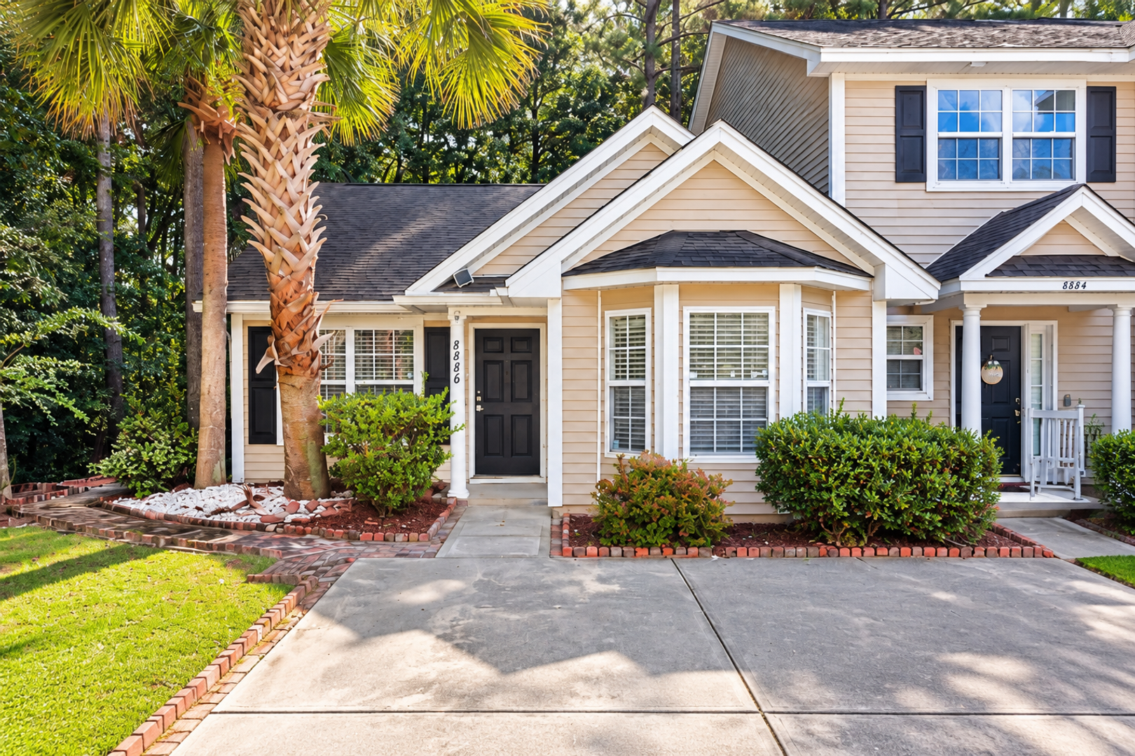 North Charleston House: 8886 Gable St