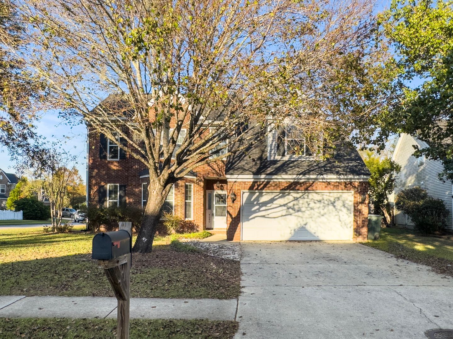 Charleston House: 4080 Laurelwood Drive