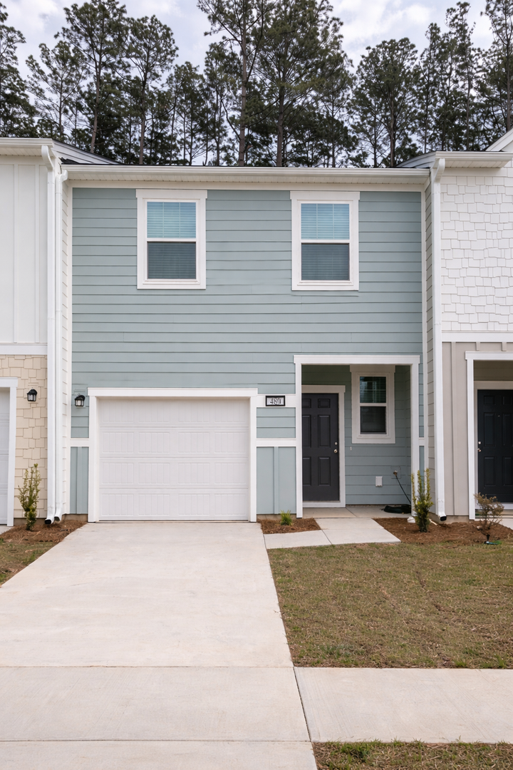 Moncks Corner House: 480 Colchester Court