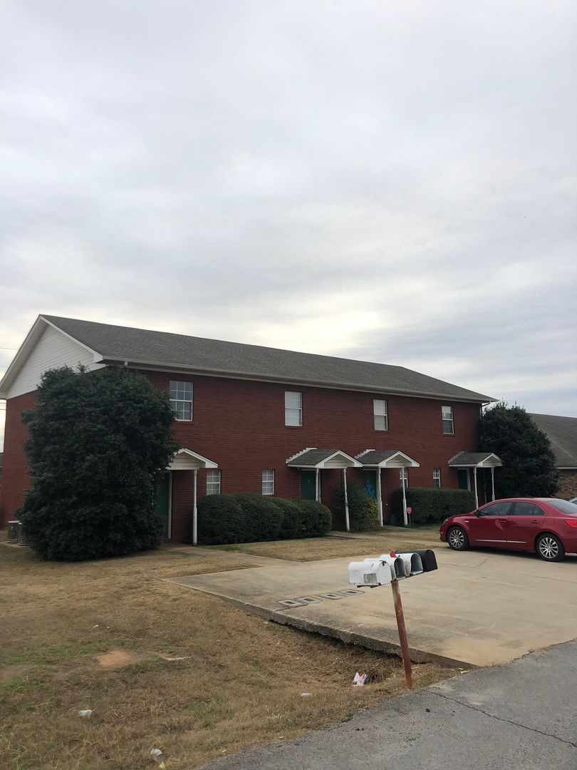 Muscle Shoals Apartment: 412 Roosevelt Ave