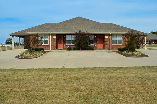 Killen Apartment: Pelion Way