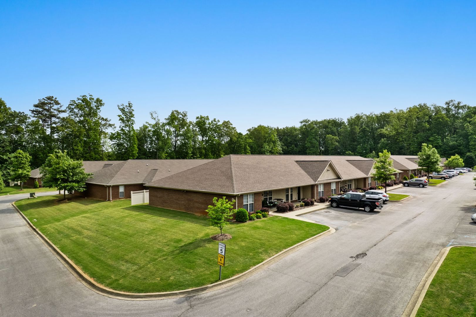 Florence Apartment: Timbers Place