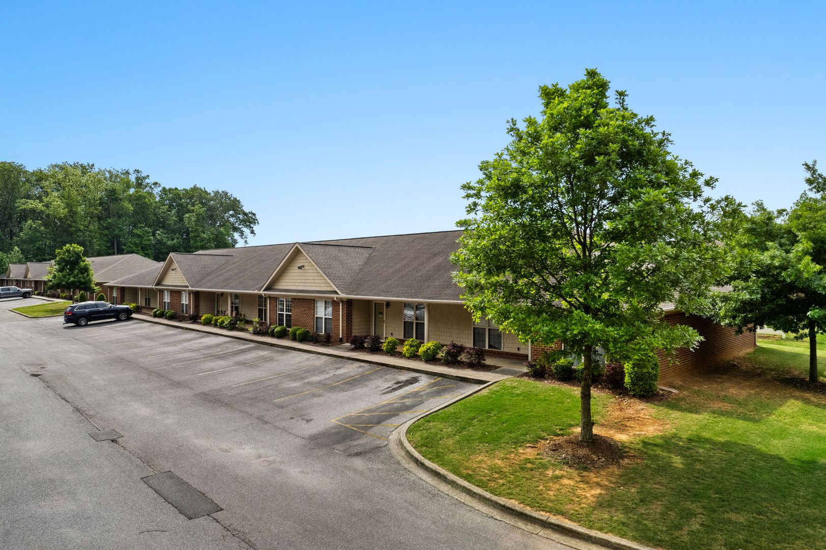 Florence Apartment: Timbers Place