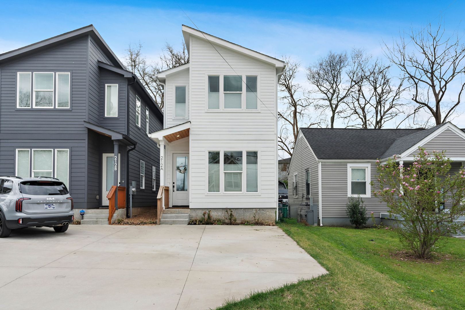 Nashville House: 212 Queen Ave.