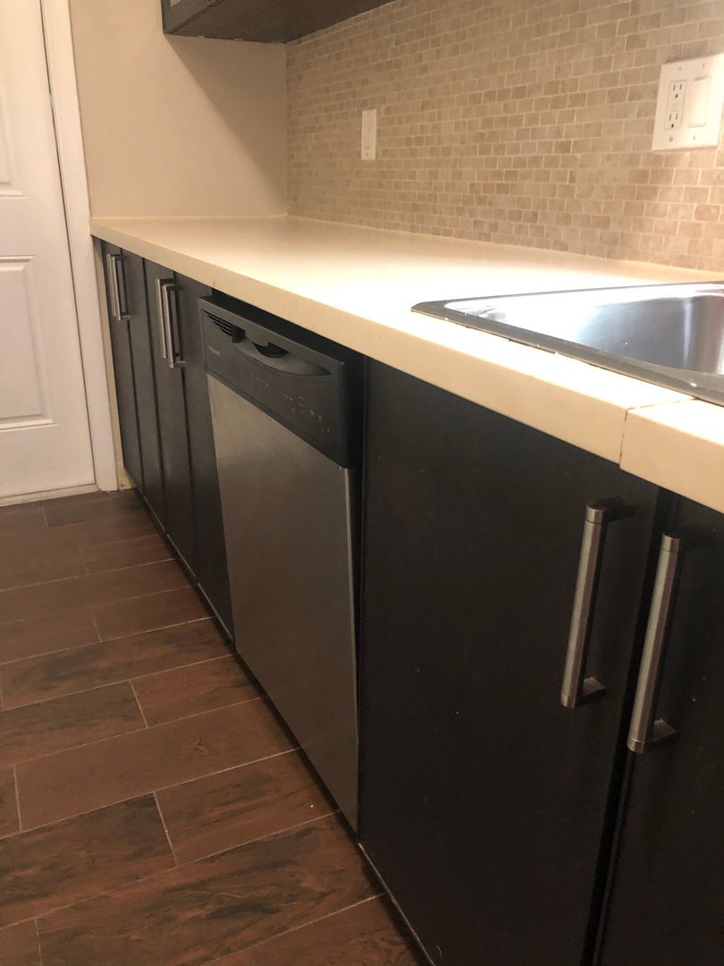 Pompano Beach Apartment: 2205 SE 7th ST