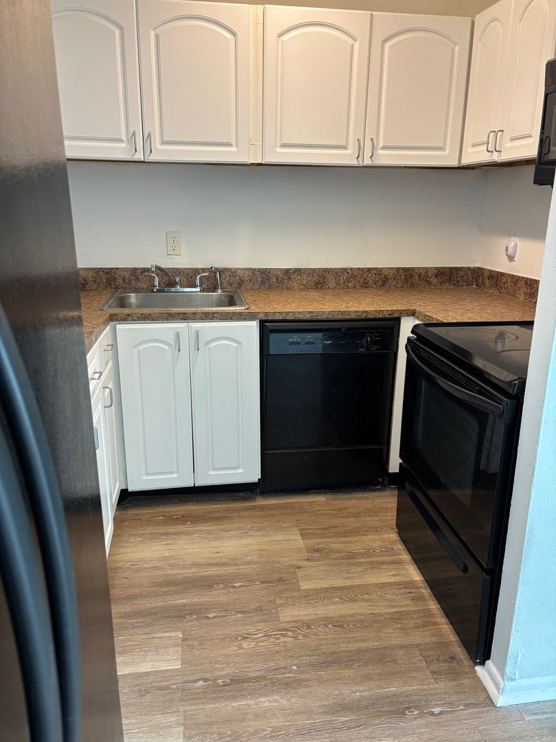 Deerfield Beach Apartment: 1420 SE 3rd ST