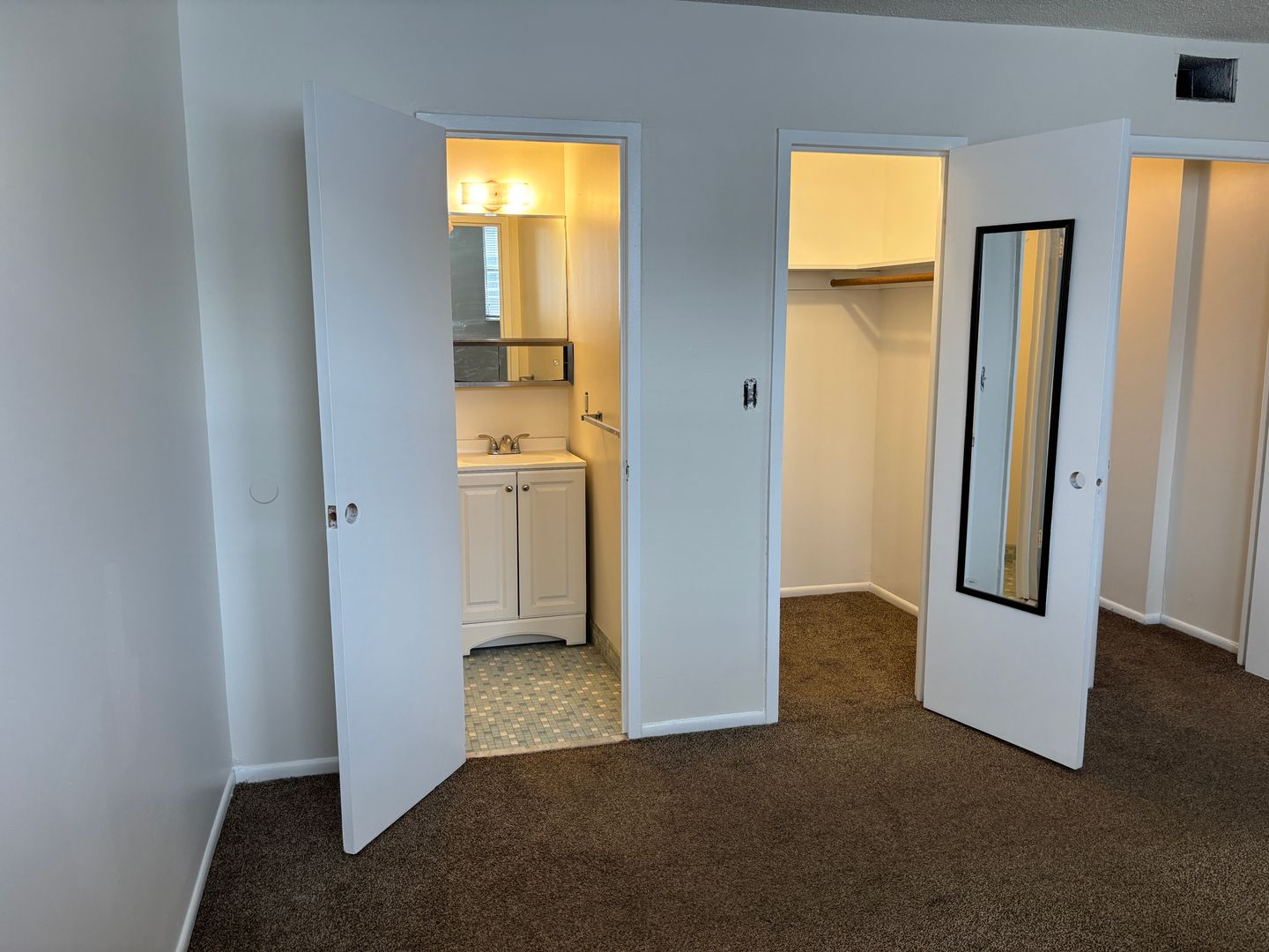 Deerfield Beach Apartment: 1420 SE 3rd ST