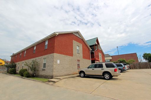 Stonewood Crossing Apartment Homes – photo 1