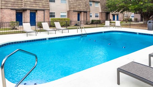 Lincoln Square Apartment Hones – photo 1