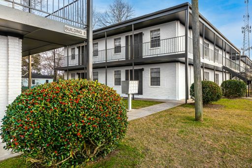 Ashwood Apartment Homes