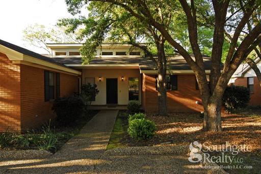 2704B McInnis Loop, Apt. 2704BML, Hattiesburg, MS 39402