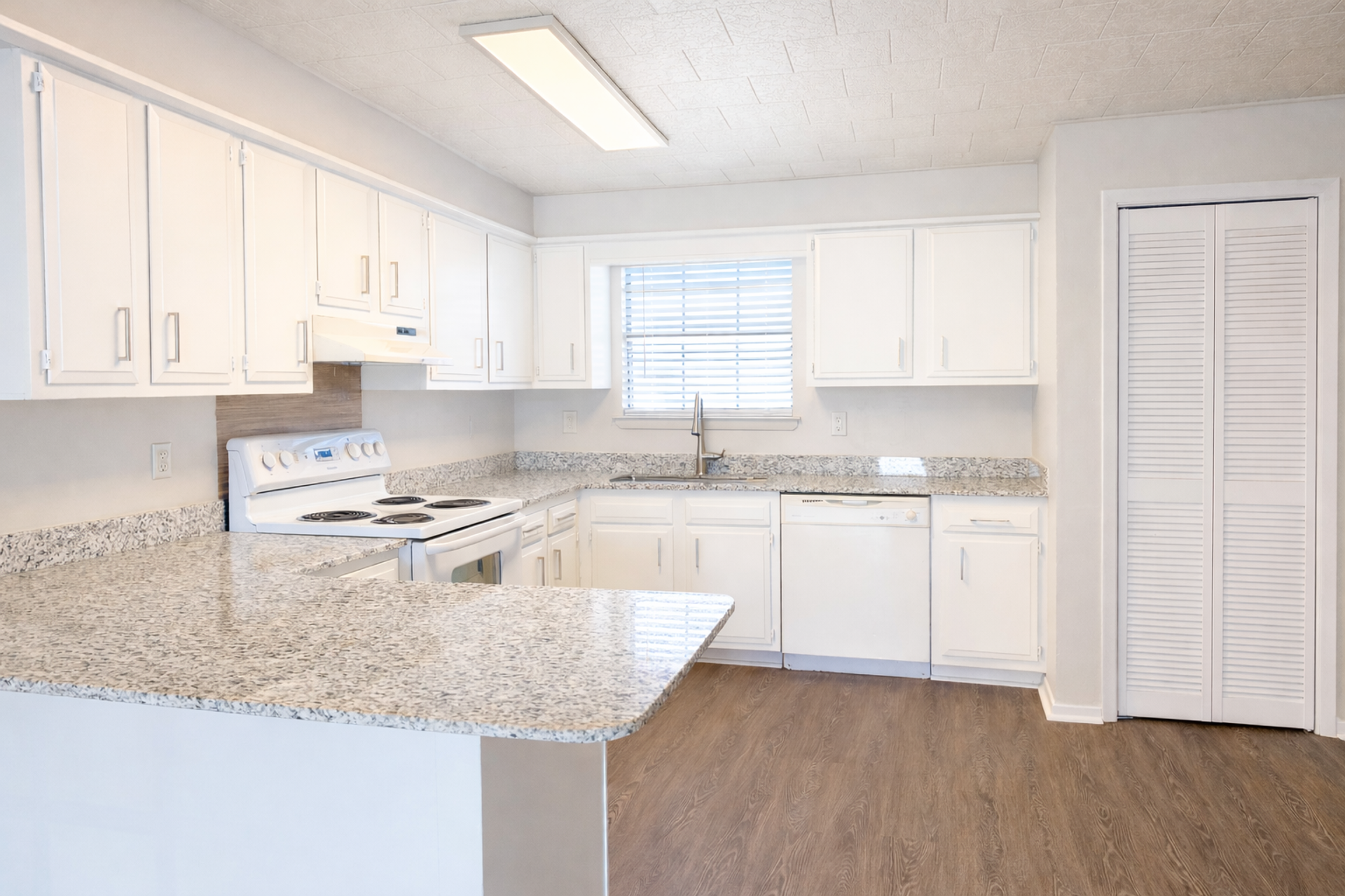 Gulfport Apartment: 14180 Oneal Rd