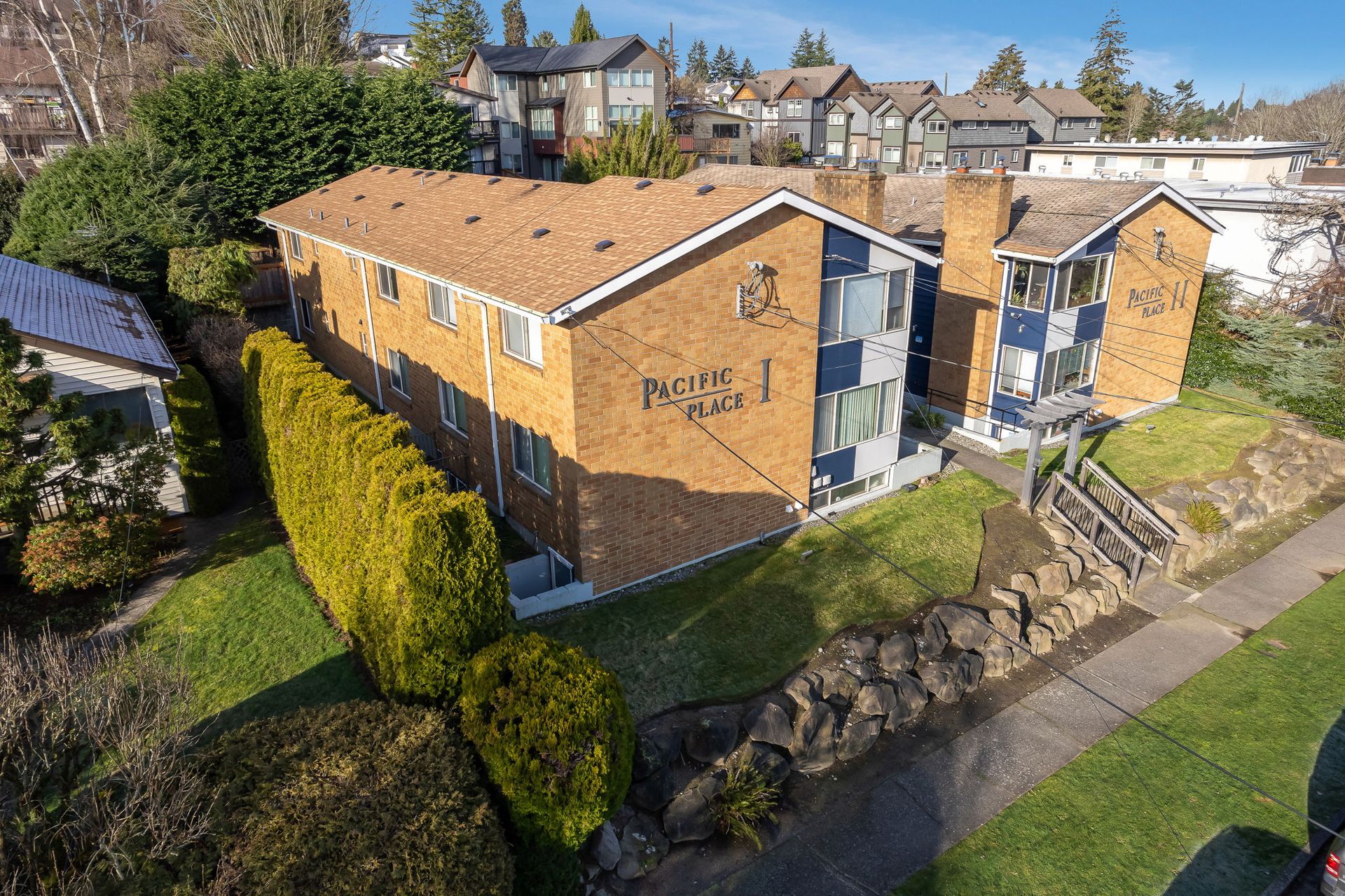 Seattle Apartment: 4235-4239 27th Ave W