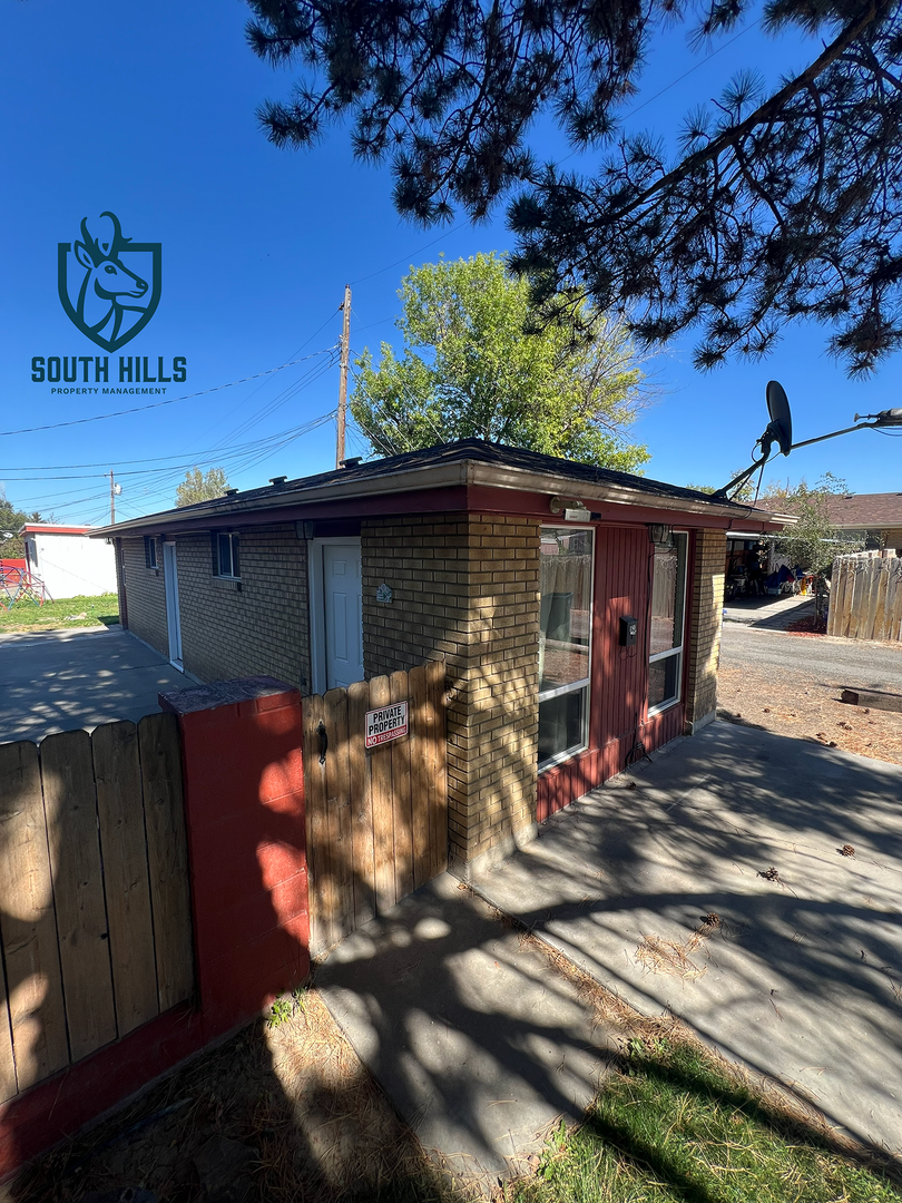 Twin Falls House: 180 Shoup Ave W.