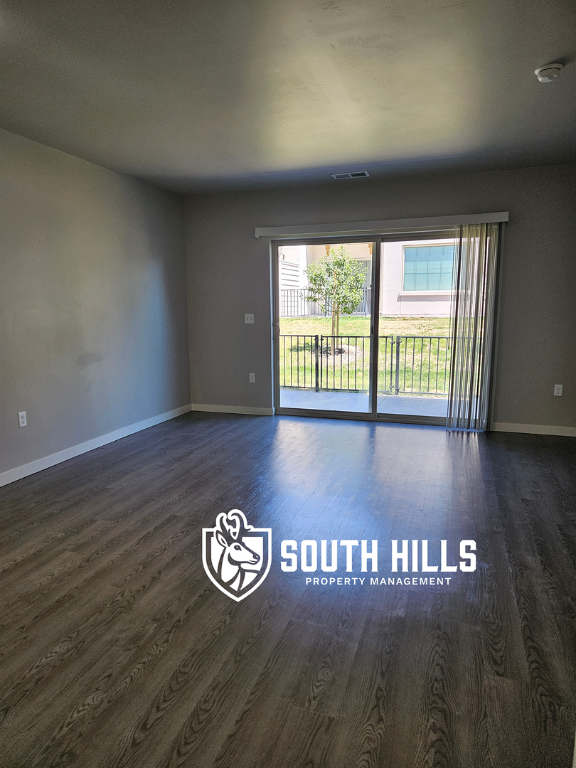 Summit Springs Townhomes 9 of 12