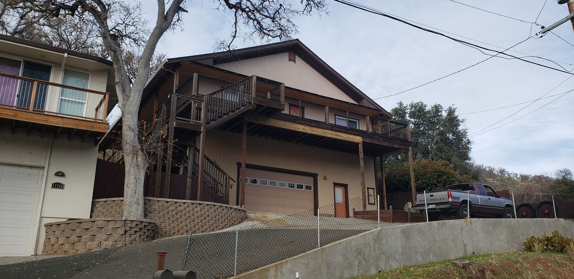 Clearlake House: 11708 Calaveras Drive