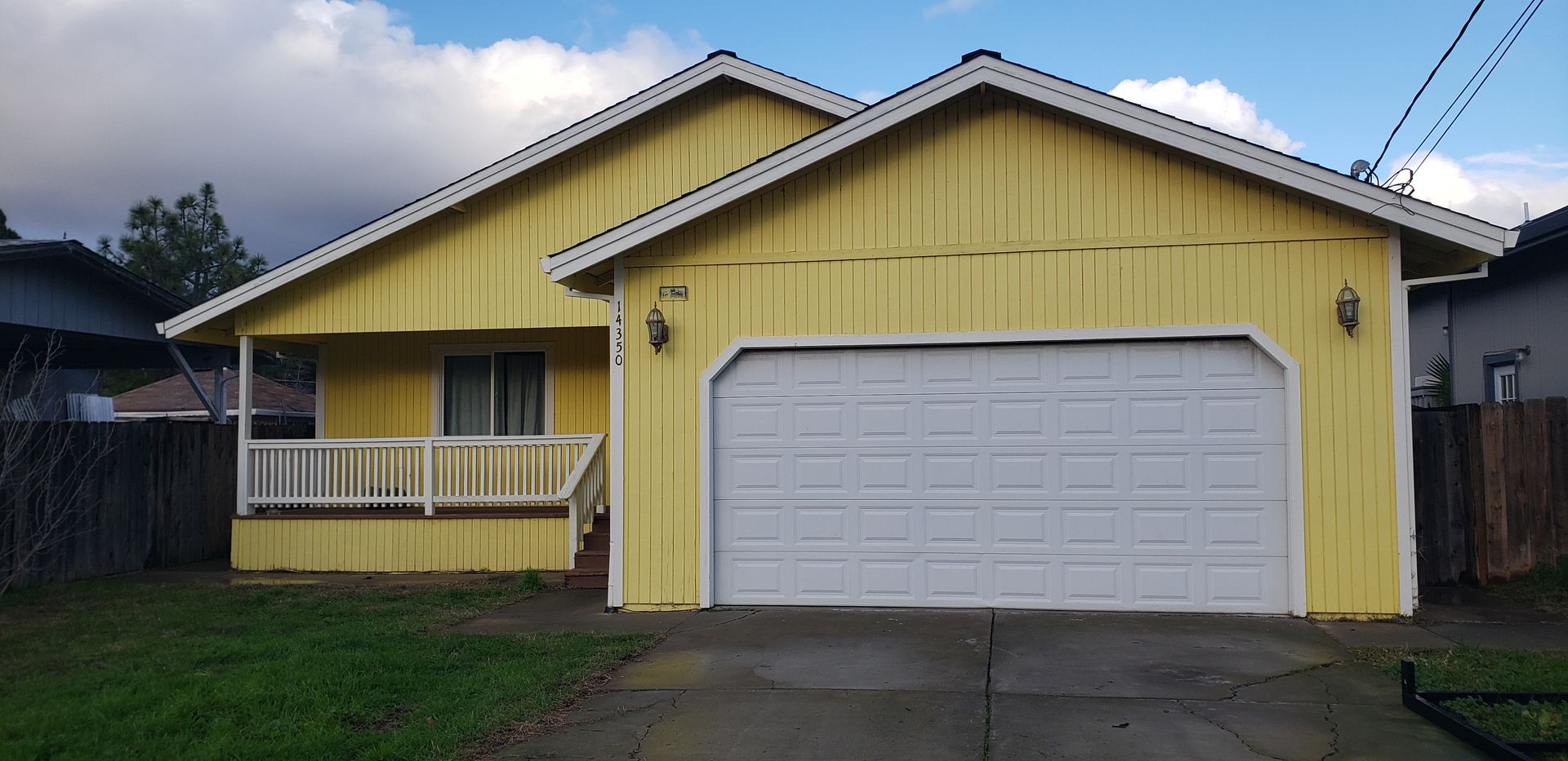 Clearlake House: 14350 Pearl Avenue