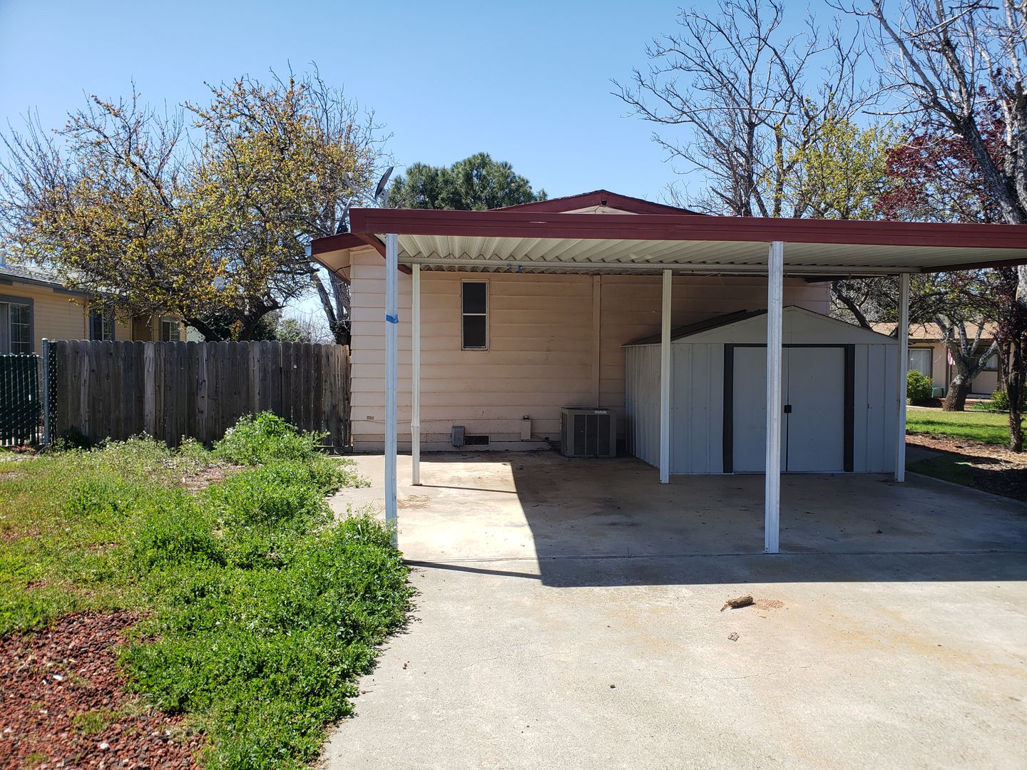 Clearlake Oaks House: 13943 Apple Lane