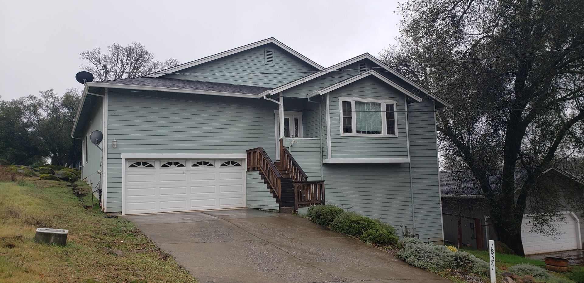 Hidden Valley Lake House: 18371 Deer Hill Rd.