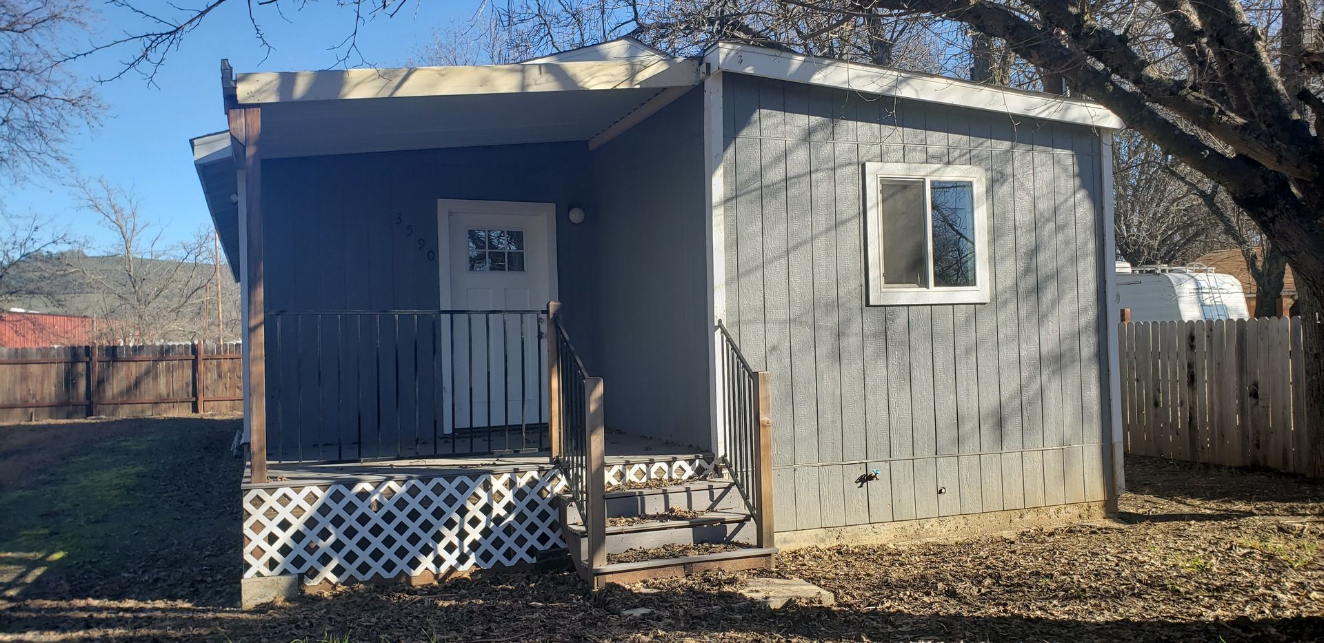 Clearlake House: 3590 Redwood Street - 3590 Redwood Street