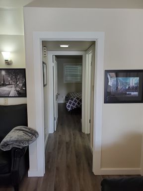 Great 1 Bedroom in heart of Ballard! – photo 1