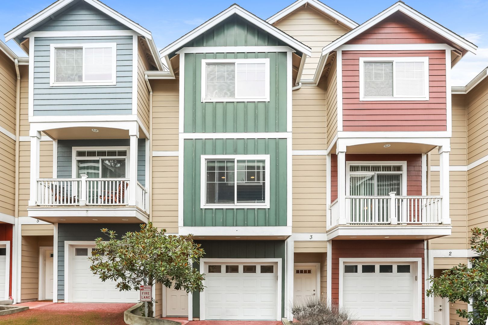 Mountlake Terrace Townhome: 4801 214th LN SW #4