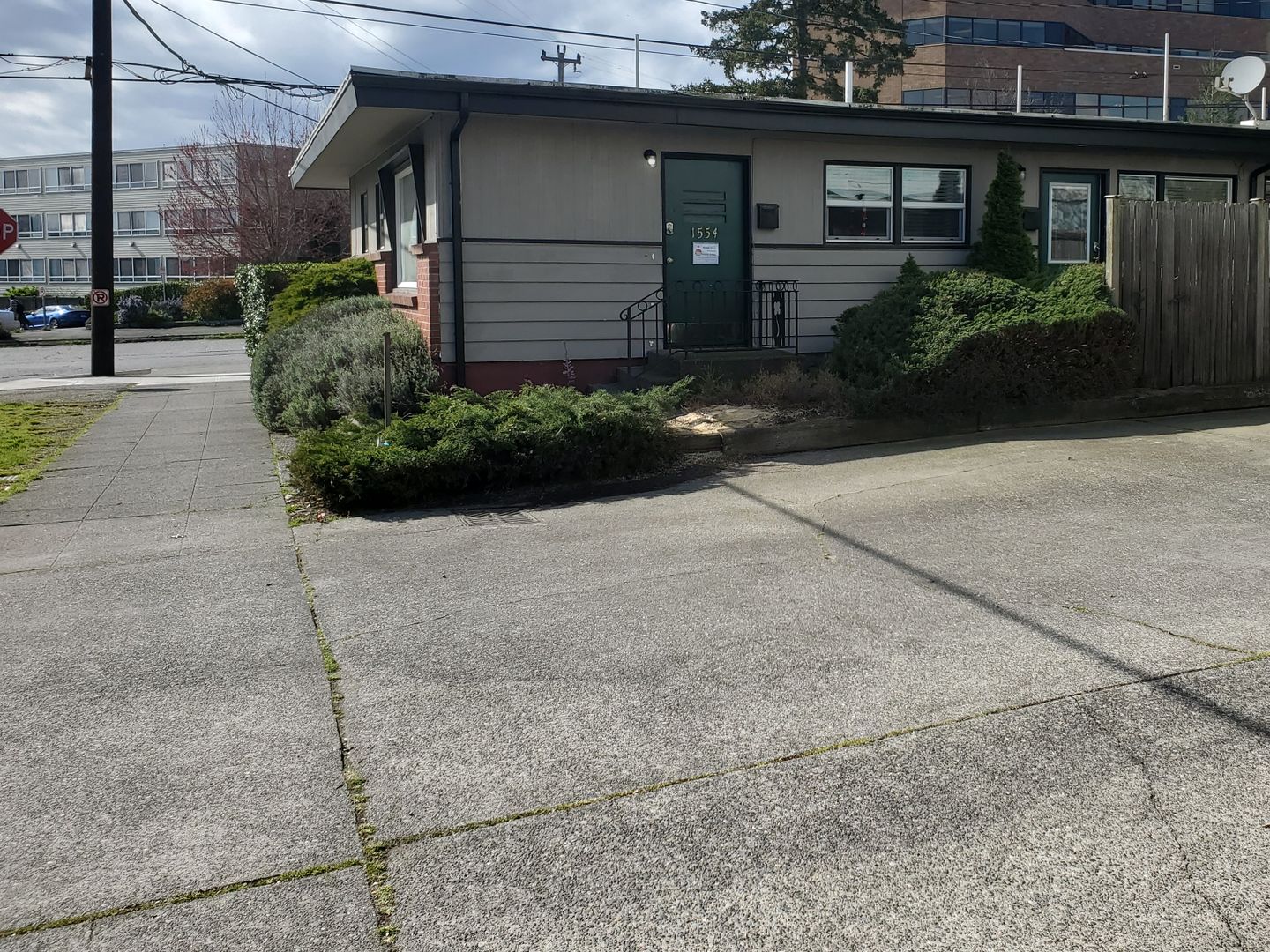 Seattle Apartment: 5212 17th Ave. NW