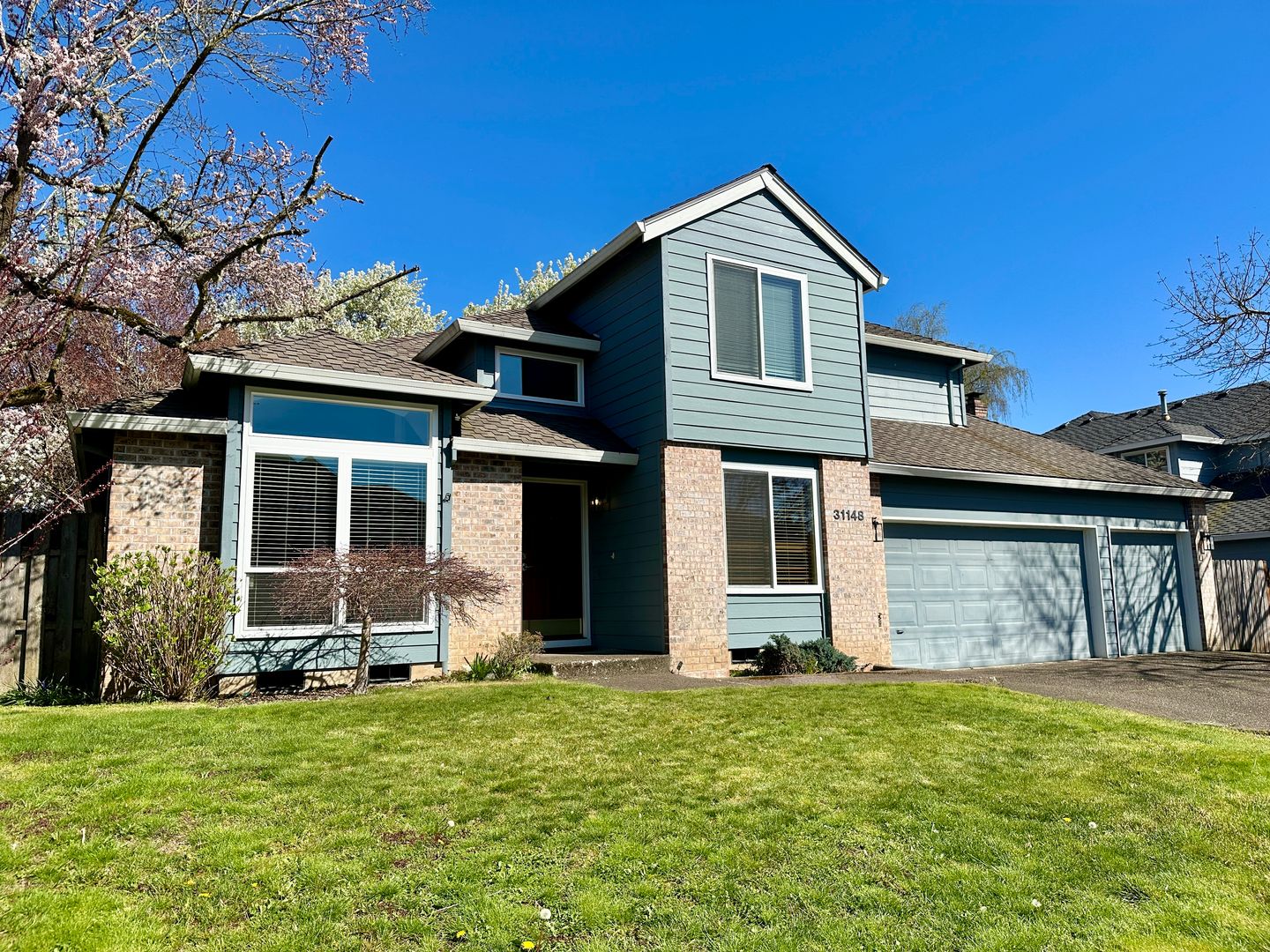 Wilsonville House: 31148 SW Willamette Way W