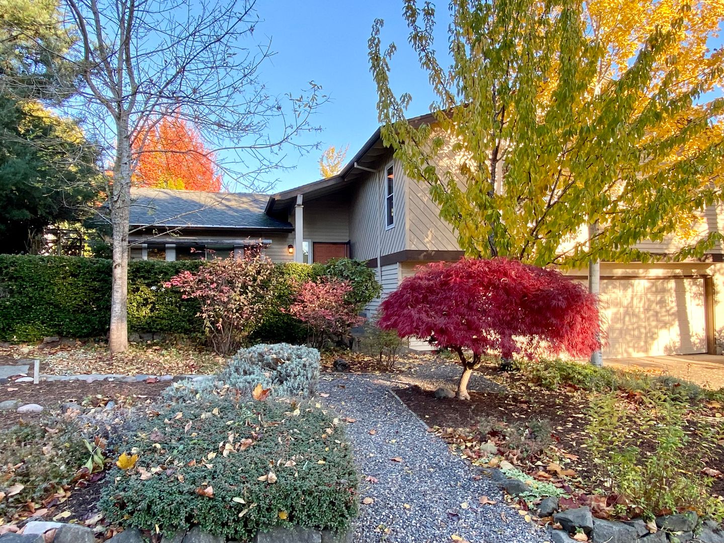 Beaverton House: 1990 NW 156th Avenue