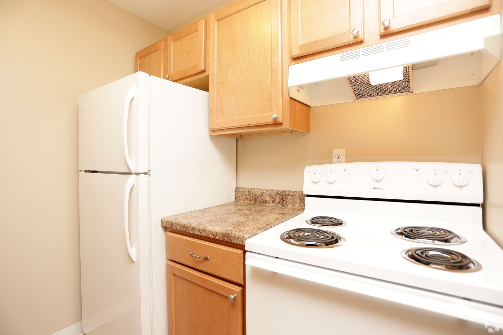 Laporte Apartment: 2400 Andrew Avenue