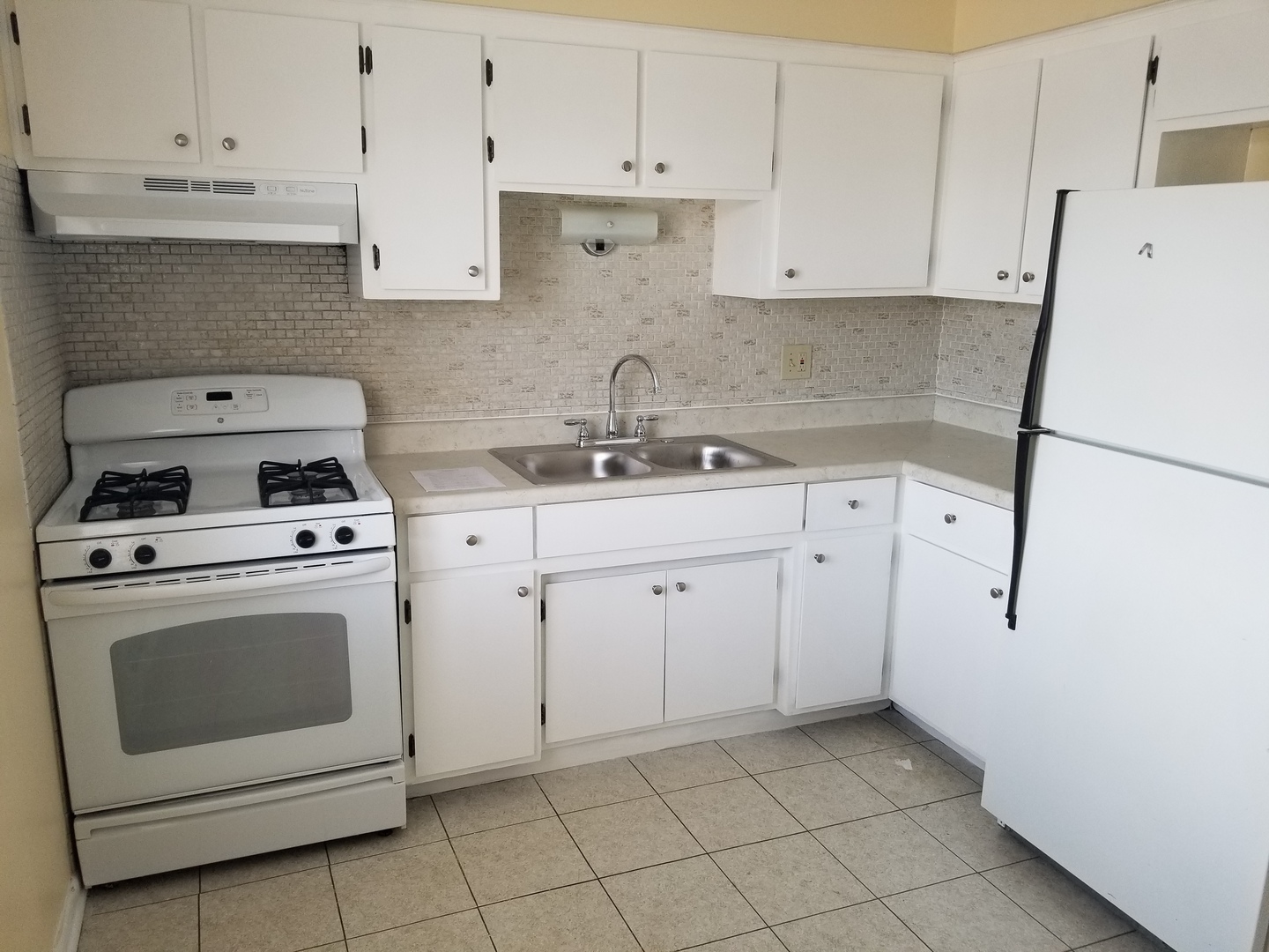Stickney Apartment: 6921-6925 W Pershing Road