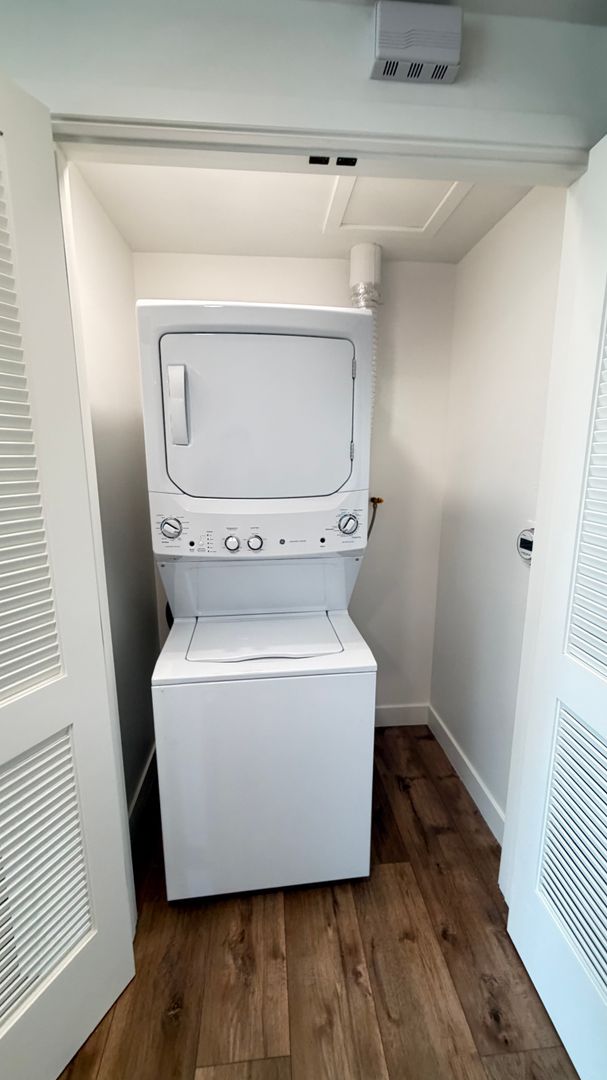 Laundry room at Montecito (1 of 2)