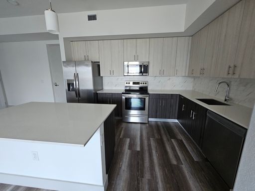 The Crest | 3 Bed • 2 Bath • 1,360 Sq. Ft. – photo 1