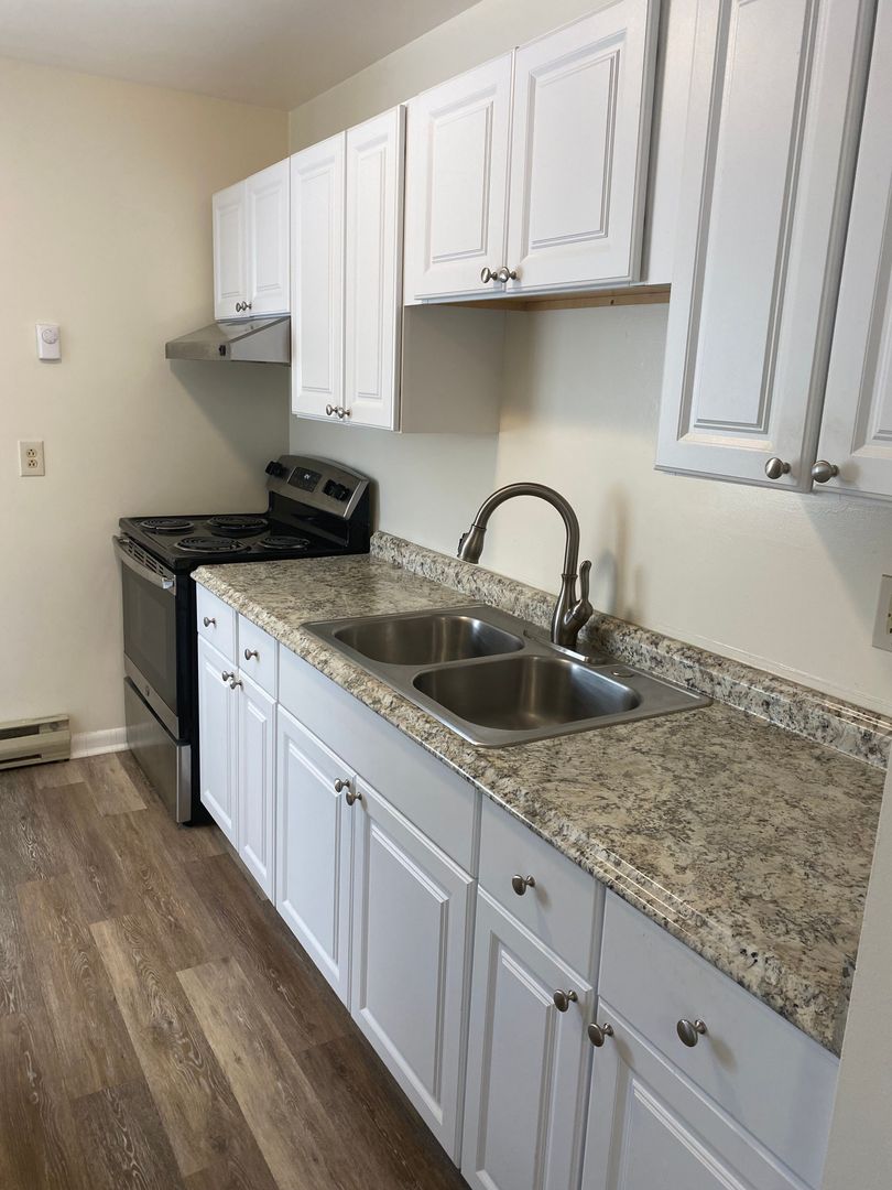 Spencerport Apartment: 2836 Nichols Street