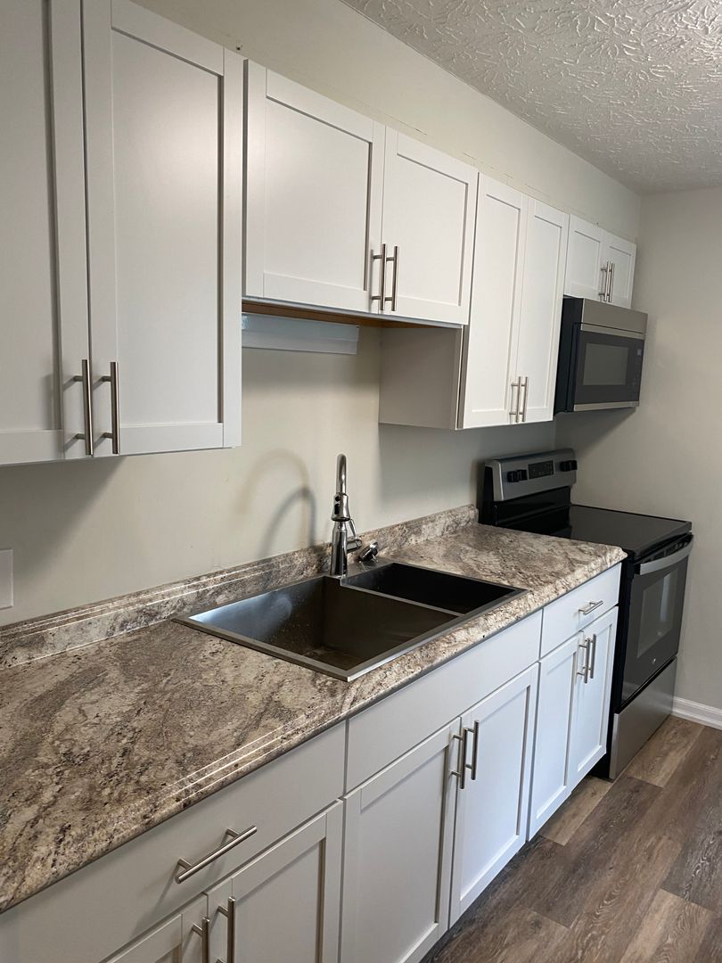 Spencerport Apartment: 2836 Nichols Street