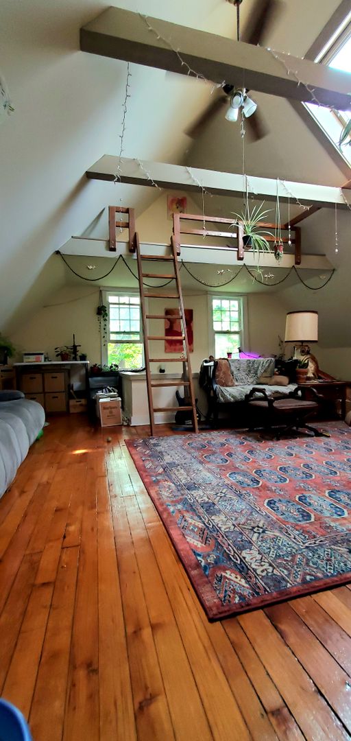 Rochester Apartment: 17 Hanna Place