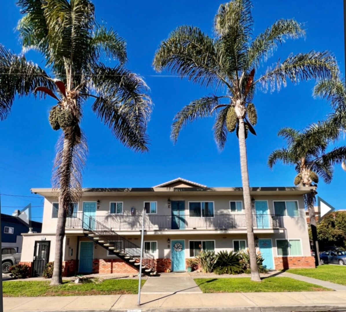 Imperial Beach Apartment: 856 Second St.